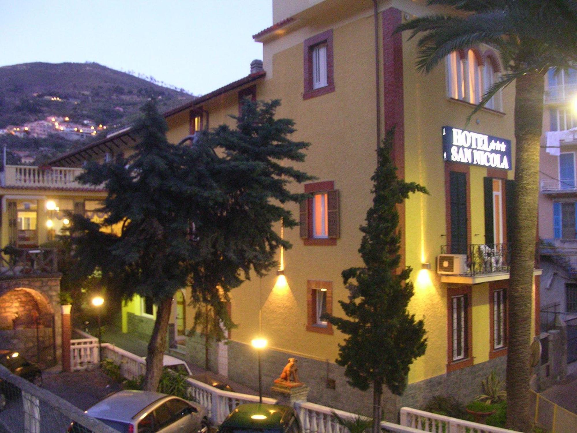 Hotel San Nicola Alassio Exterior photo